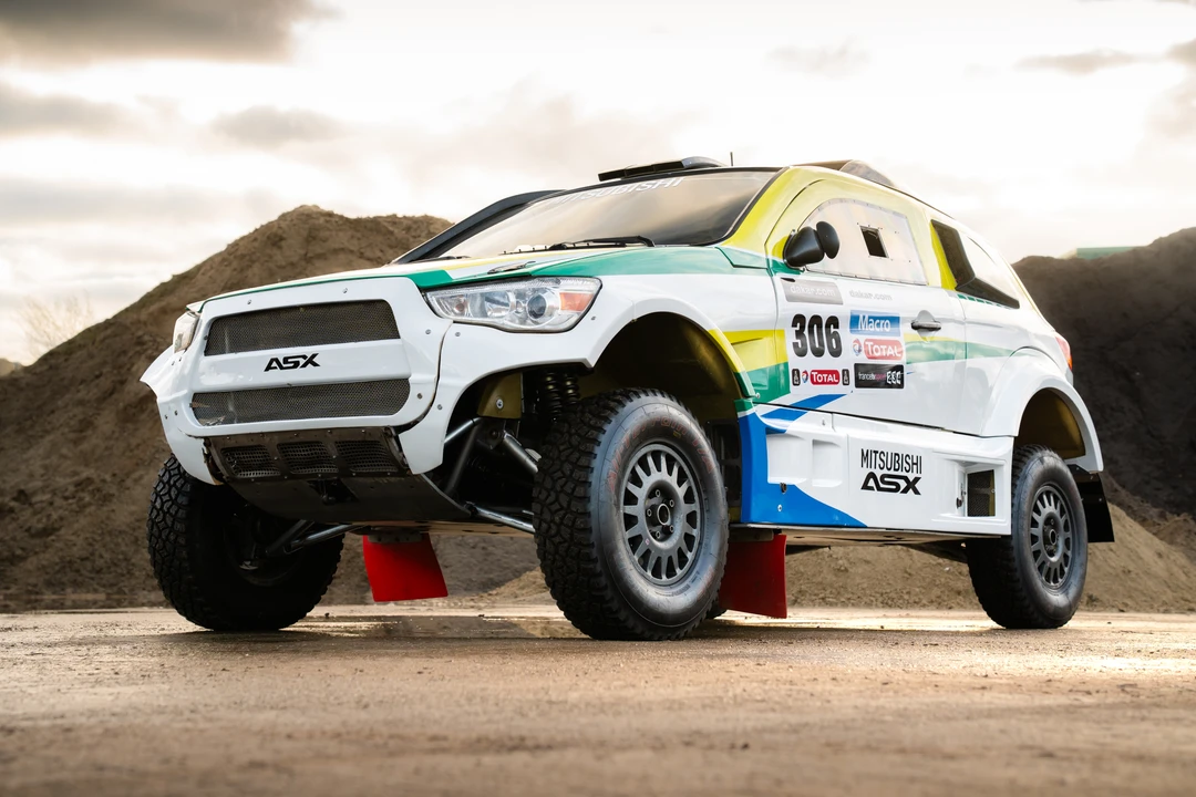 2011 Mitsubishi Outlander Sport - Image 3 of 31