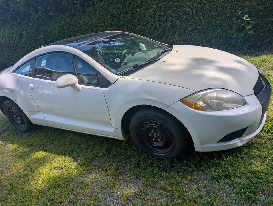 2011 Mitsubishi Eclipse 4th Gen - Image 4 of 6