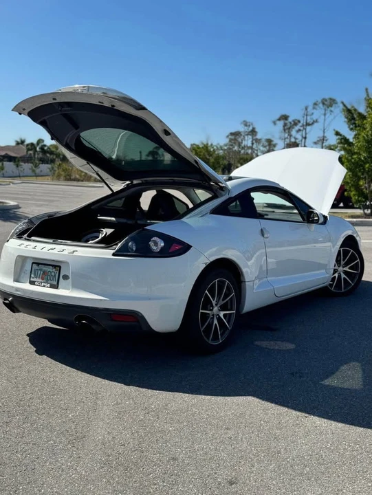 2011 Mitsubishi Eclipse 4th Gen - Image 5 of 10