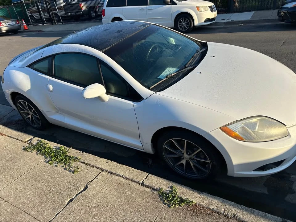 2011 Mitsubishi Eclipse 4th Gen - Image 2 of 3