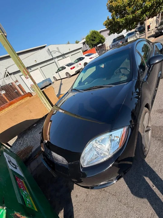 2011 Mitsubishi Eclipse 4th Gen - Image 2 of 11