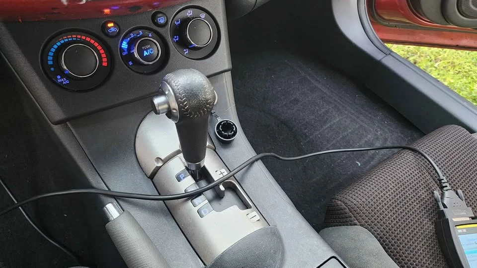 2011 Mitsubishi Eclipse 4th Gen - Image 16 of 20