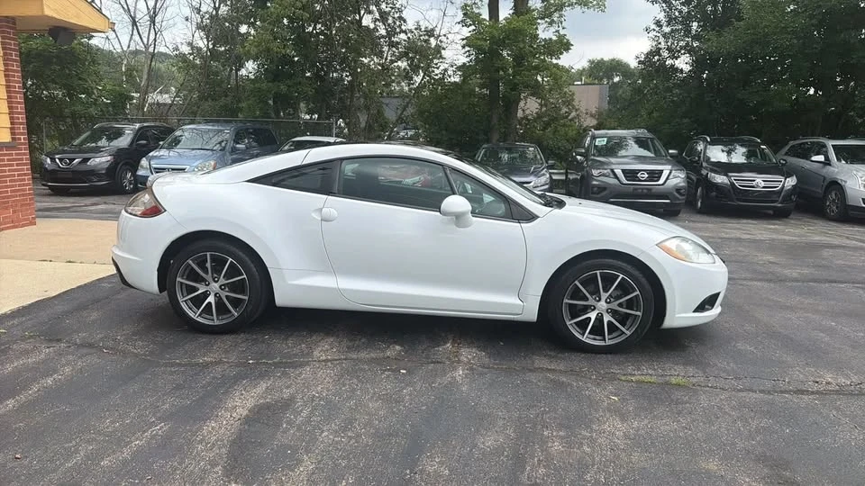 2011 Mitsubishi Eclipse 4th Gen - Image 4 of 20