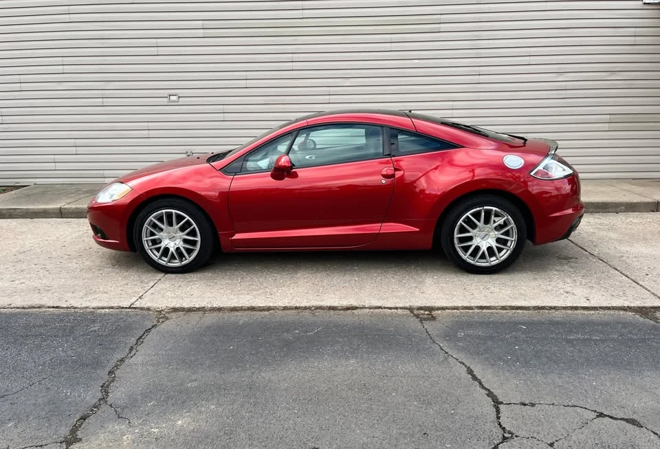 2011 Mitsubishi Eclipse 4th Gen - Image 9 of 20