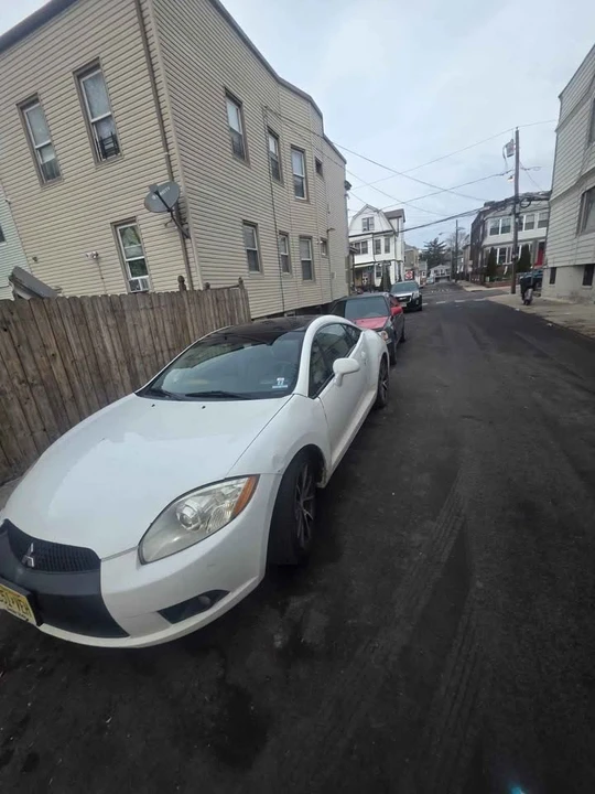 2011 Mitsubishi Eclipse 4th Gen - Image 7 of 8