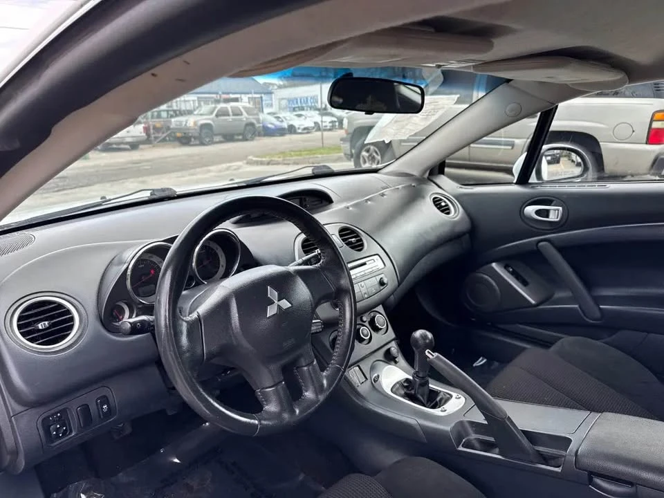 2011 Mitsubishi Eclipse 4th Gen - Image 9 of 16