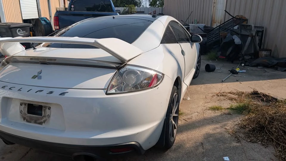 2011 Mitsubishi Eclipse 4th Gen - Image 5 of 10