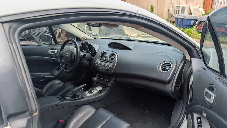 2011 Mitsubishi Eclipse 4th Gen - Image 2 of 2