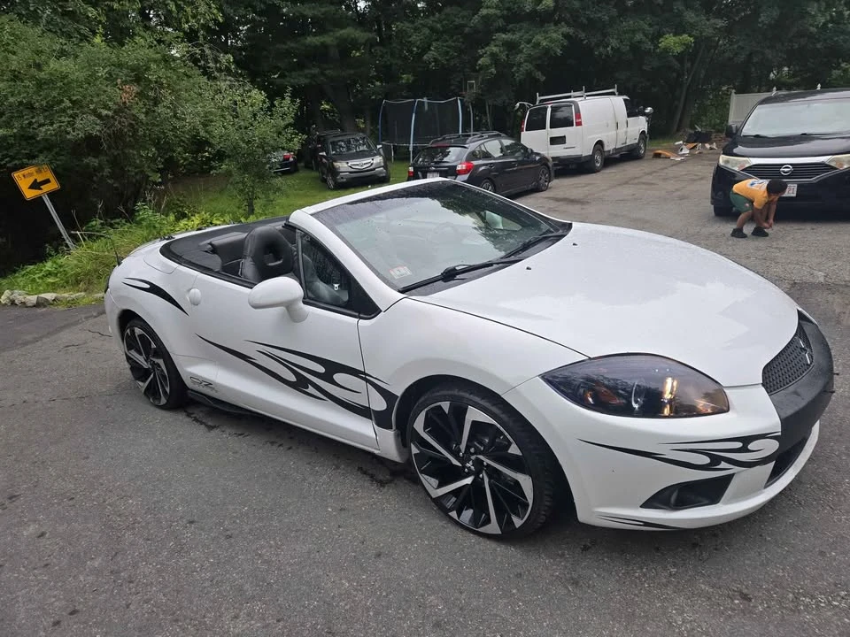 2011 Mitsubishi Eclipse 4th Gen - Image 11 of 13