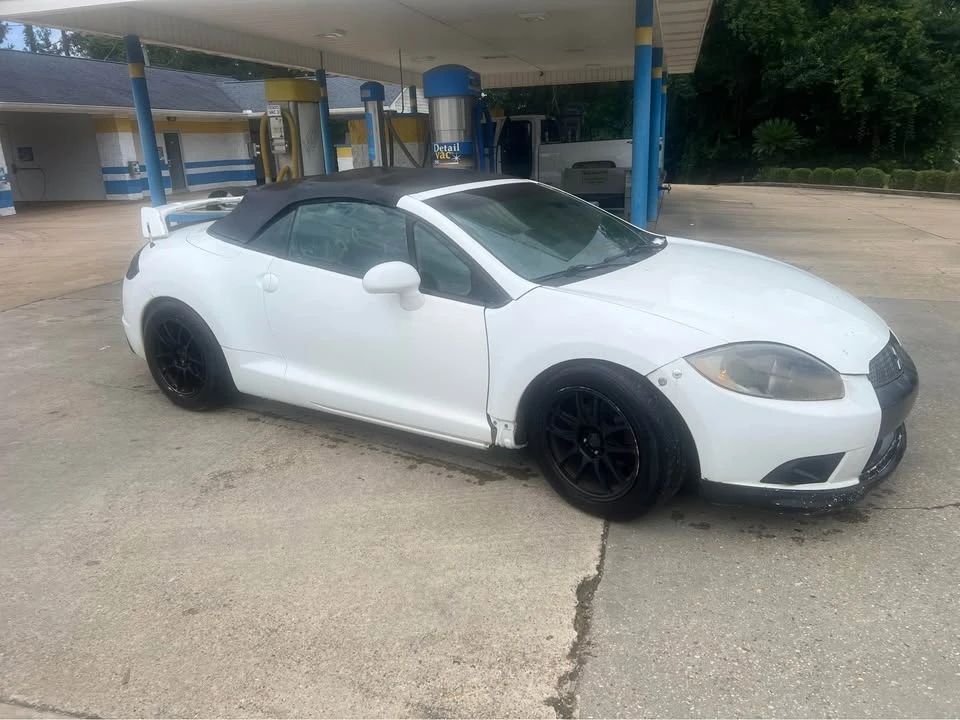 2011 Mitsubishi Eclipse 4th Gen - Image 2 of 6