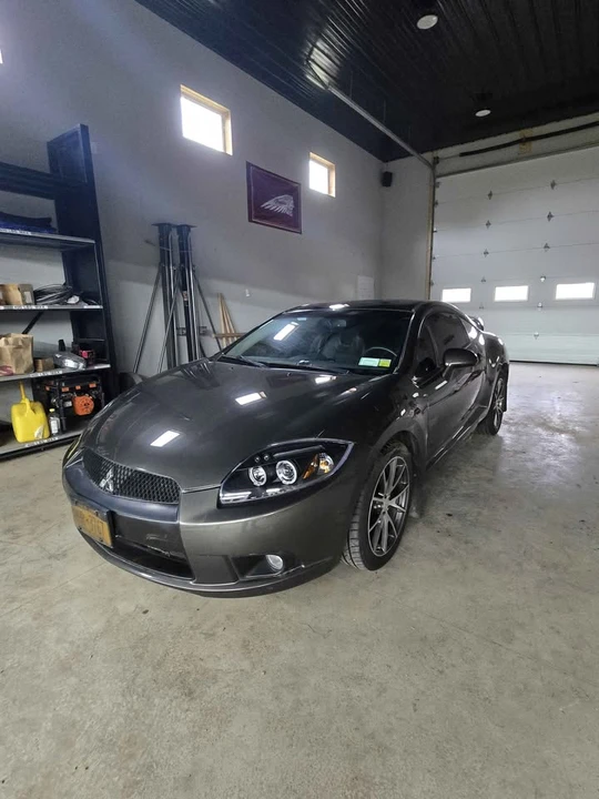 2011 Mitsubishi Eclipse 4th Gen - Image 5 of 13