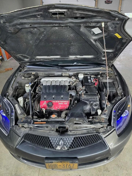 2011 Mitsubishi Eclipse 4th Gen - Image 9 of 13