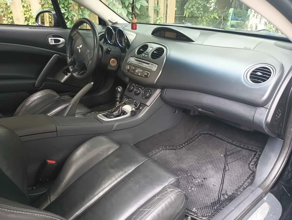 2011 Mitsubishi Eclipse 4th Gen - Image 2 of 8