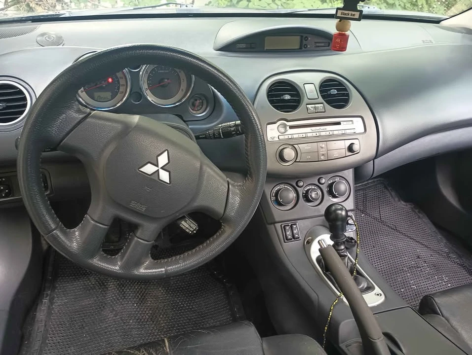 2011 Mitsubishi Eclipse 4th Gen - Image 3 of 8