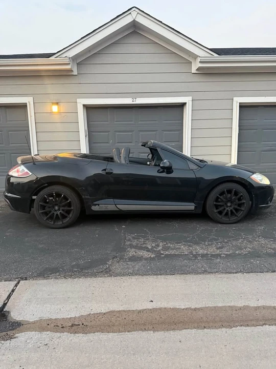 2011 Mitsubishi Eclipse 4th Gen - Image 2 of 7
