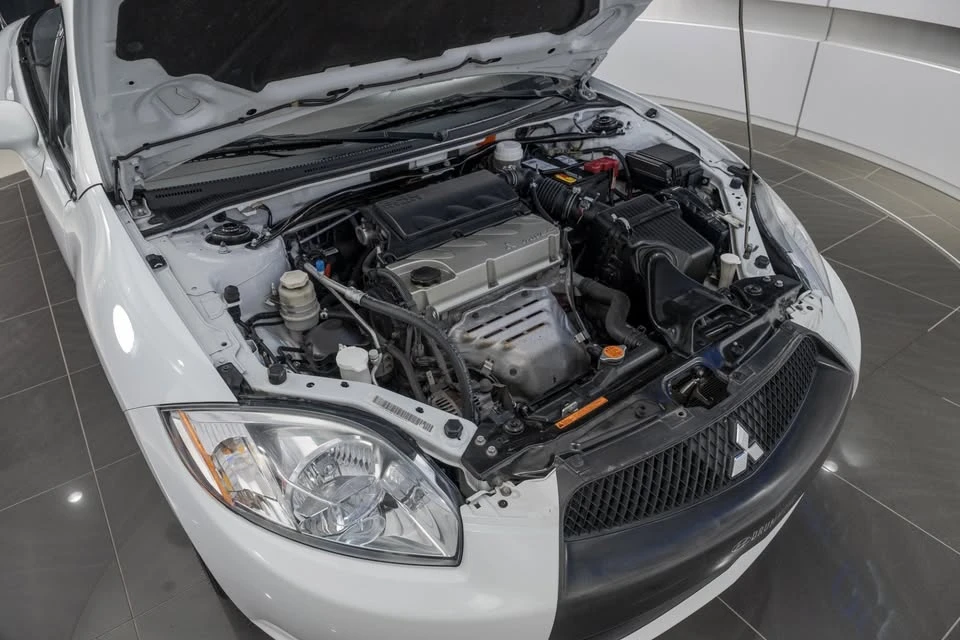 2011 Mitsubishi Eclipse 4th Gen - Image 11 of 20