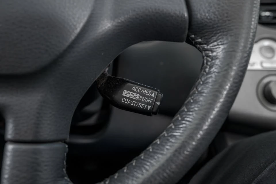 2011 Mitsubishi Eclipse 4th Gen - Image 18 of 20