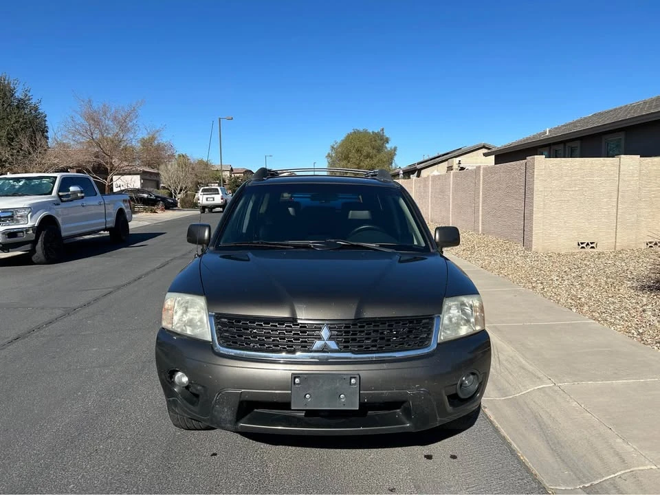 2011 Mitsubishi Endeavor - Image 2 of 11