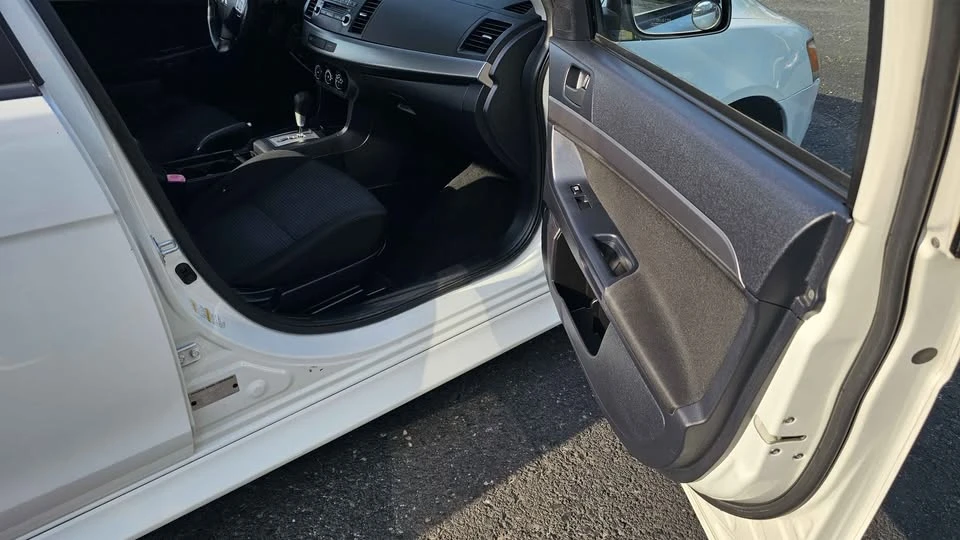 2011 Mitsubishi Lancer 9th Gen - Image 16 of 19
