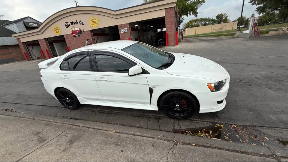 2011 Mitsubishi Lancer Evolution X 9th Gen - Image 5 of 11