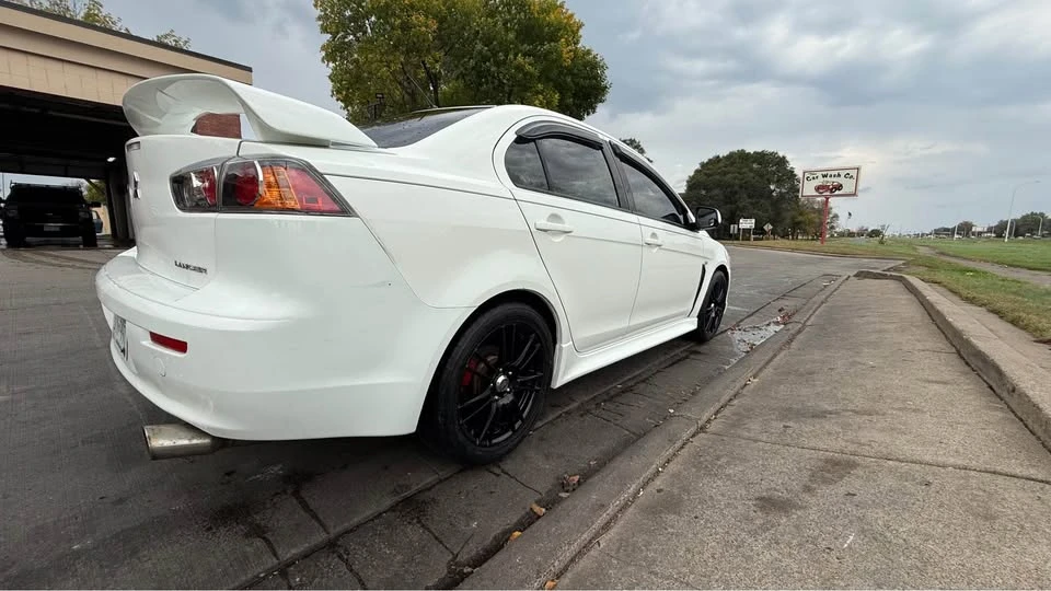 2011 Mitsubishi Lancer Evolution X 9th Gen - Image 7 of 11