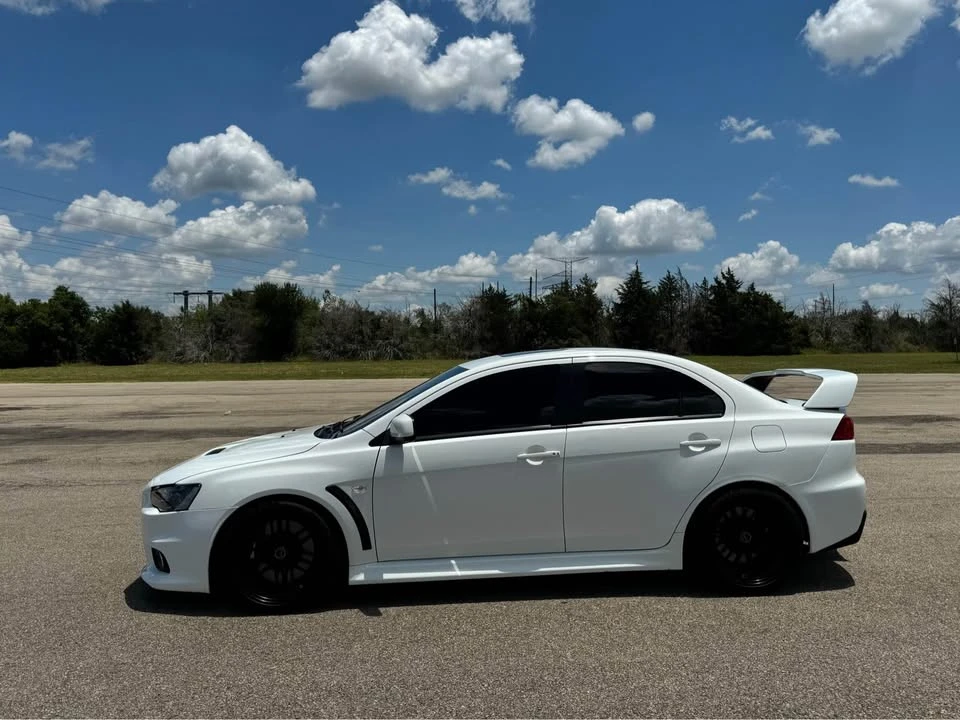 2011 Mitsubishi Lancer Evolution X 9th Gen - Image 4 of 11