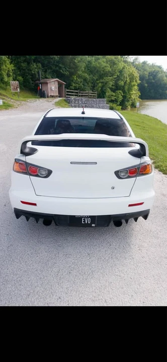 2011 Mitsubishi Lancer Evolution X 9th Gen - Image 5 of 16