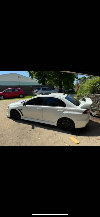 2011 Mitsubishi Lancer Evolution X 9th Gen - Image 13 of 16