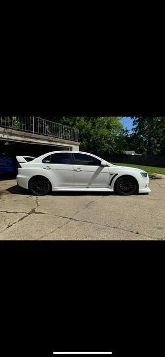 2011 Mitsubishi Lancer Evolution X 9th Gen - Image 11 of 16