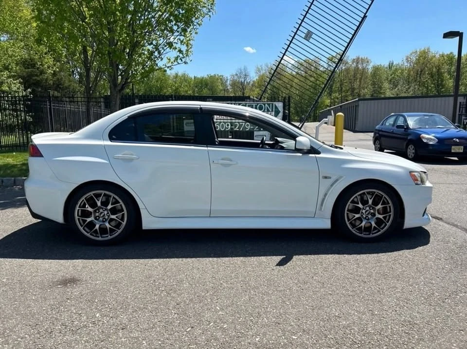 2011 Mitsubishi Lancer Evolution X 9th Gen - Image 3 of 4