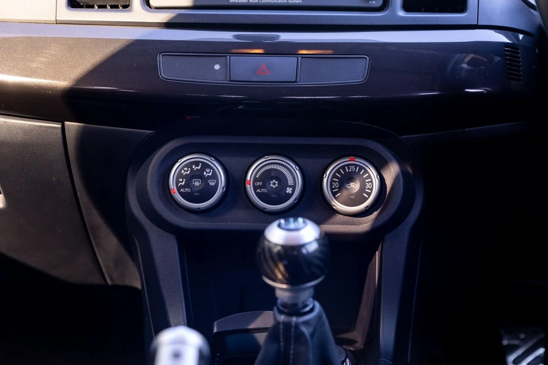 2011 Mitsubishi Lancer Evolution X 9th Gen - Image 14 of 30
