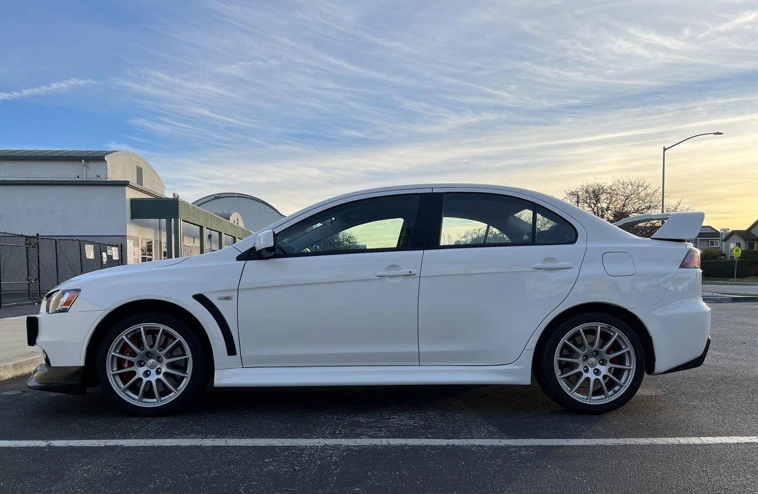 2011 Mitsubishi Lancer Evolution X 9th Gen - Image 13 of 31