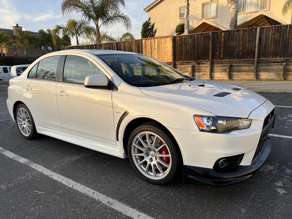 2011 Mitsubishi Lancer Evolution X 9th Gen - Image 17 of 31