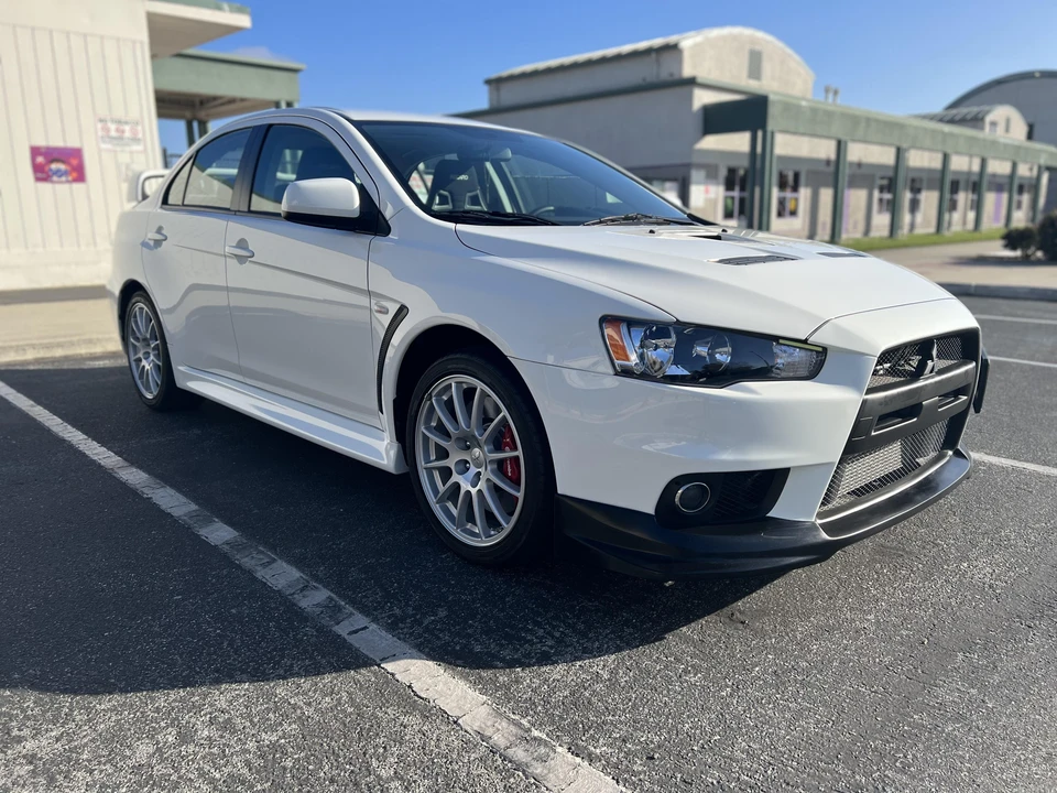 2011 Mitsubishi Lancer Evolution X 9th Gen - Image 19 of 31