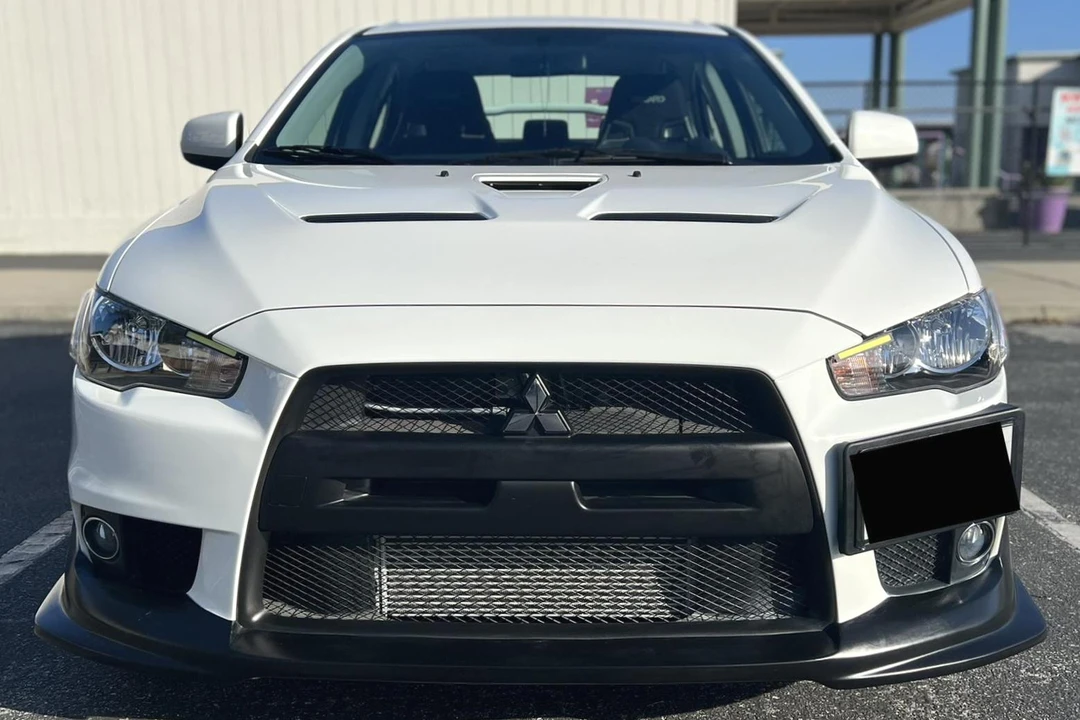 2011 Mitsubishi Lancer Evolution X 9th Gen - Image 2 of 31