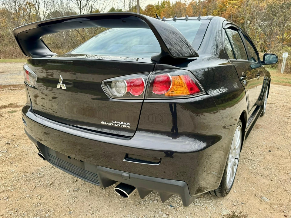 2011 Mitsubishi Lancer Evolution X 9th Gen - Image 9 of 31