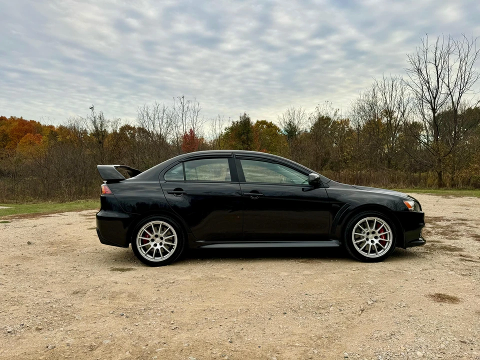 2011 Mitsubishi Lancer Evolution X 9th Gen - Image 10 of 31