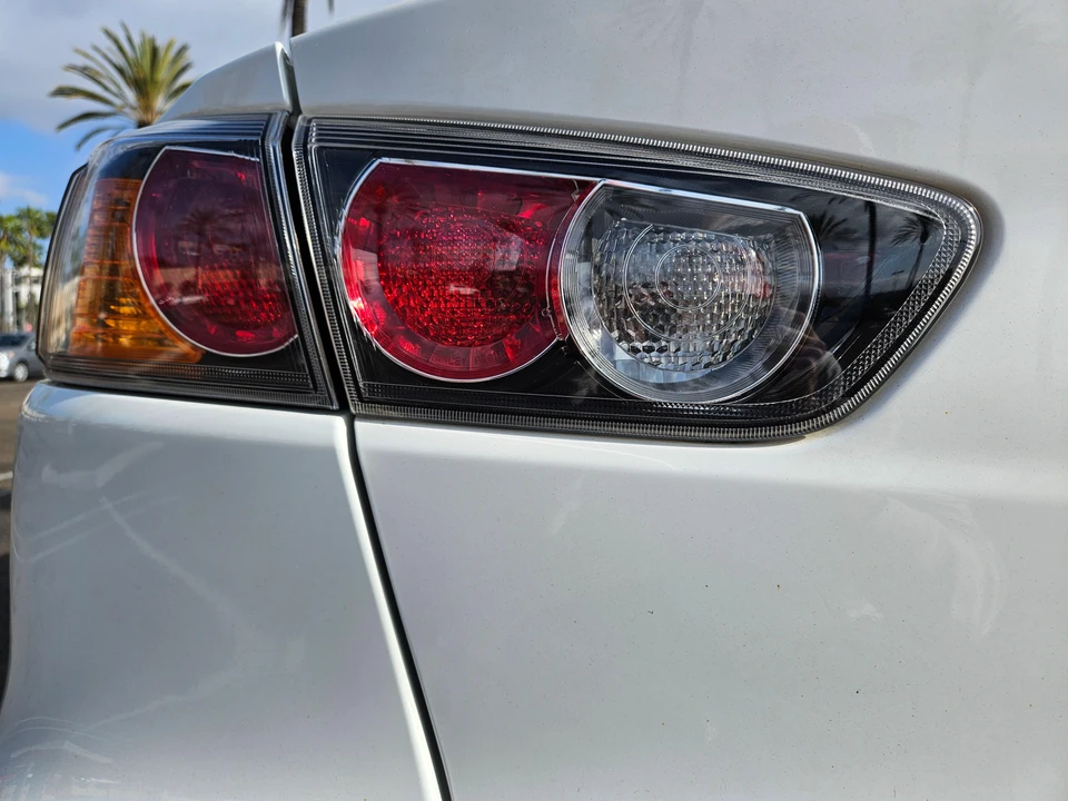 2011 Mitsubishi Lancer Evolution X 9th Gen - Image 27 of 31