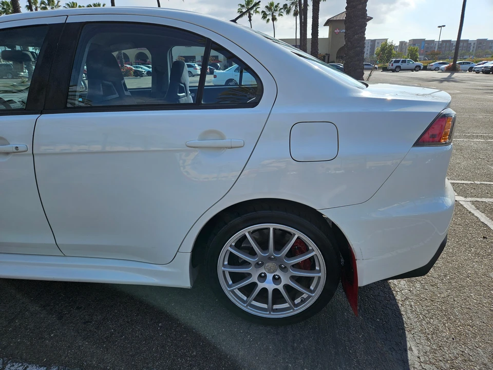 2011 Mitsubishi Lancer Evolution X 9th Gen - Image 23 of 31