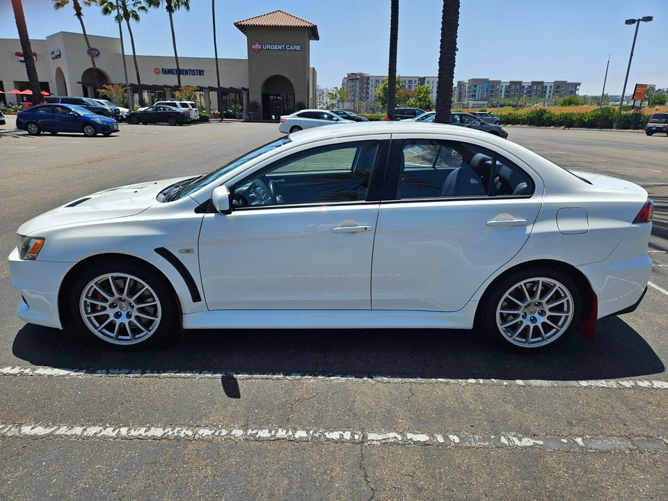 2011 Mitsubishi Lancer Evolution X 9th Gen - Image 7 of 31