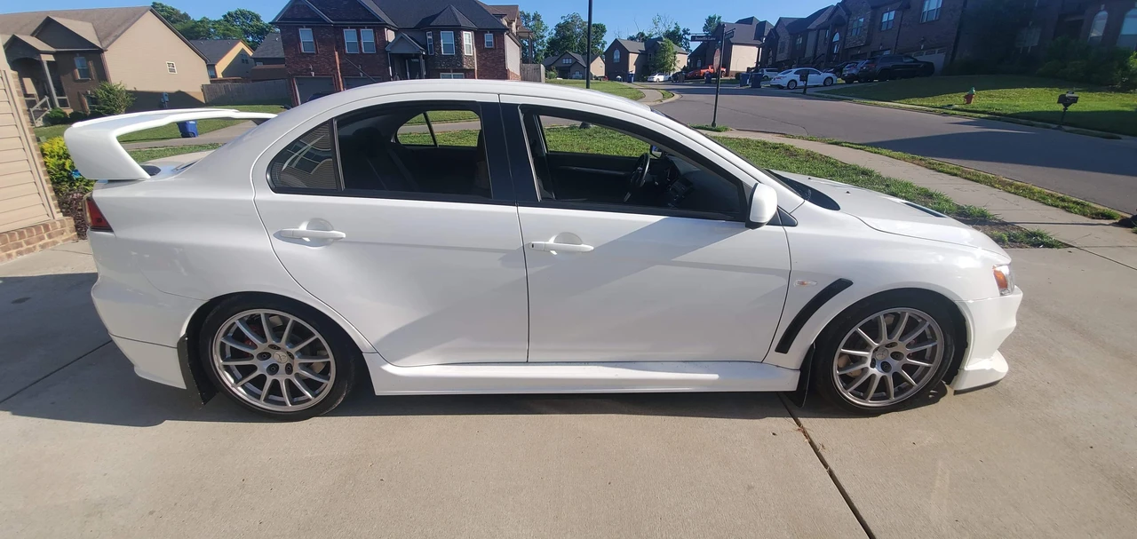 2011 Mitsubishi Lancer Evolution X 9th Gen - Image 22 of 31