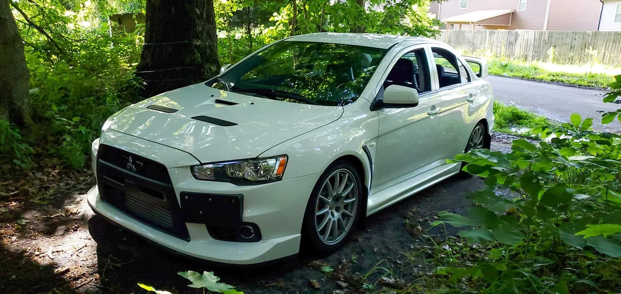 2011 Mitsubishi Lancer Evolution X 9th Gen - Image 9 of 31