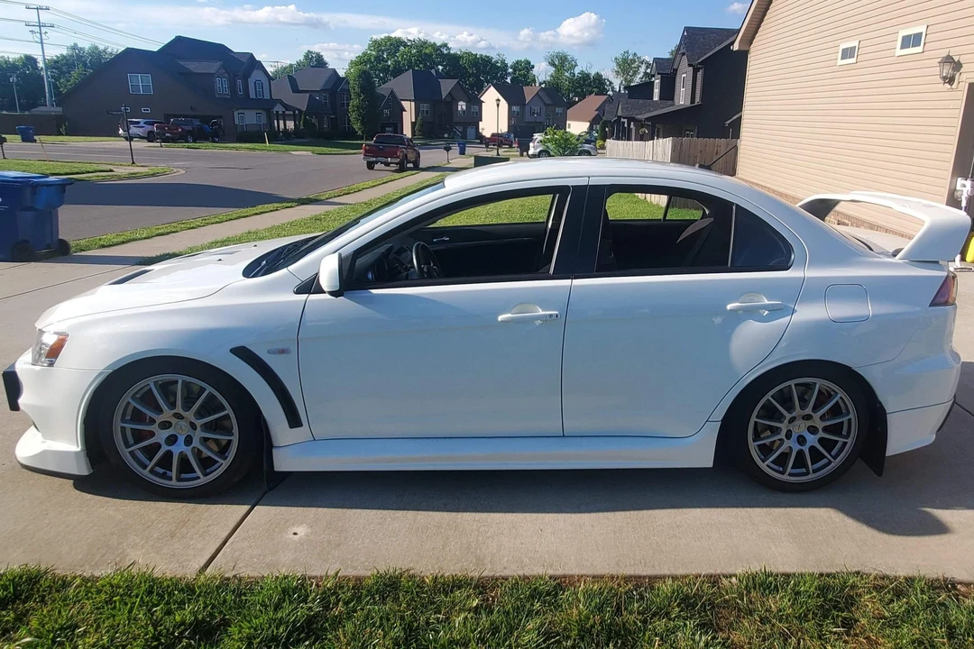2011 Mitsubishi Lancer Evolution X 9th Gen - Image 3 of 31