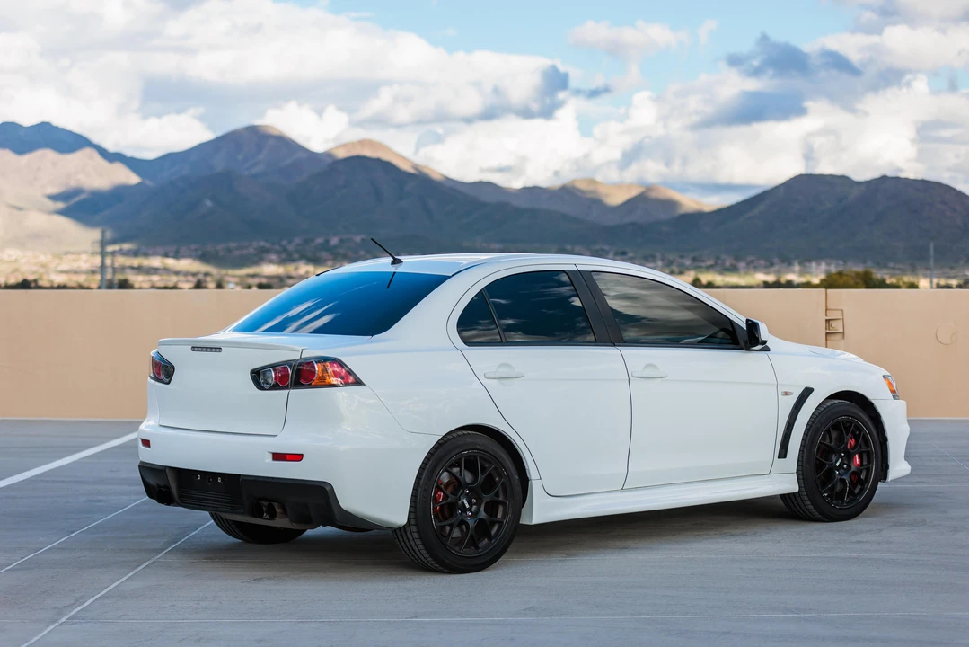 2011 Mitsubishi Lancer Evolution X 9th Gen - Image 11 of 31