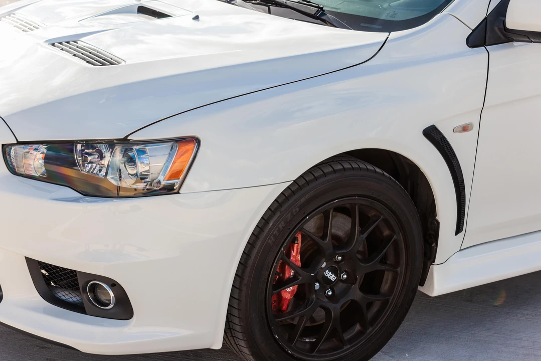 2011 Mitsubishi Lancer Evolution X 9th Gen - Image 16 of 31