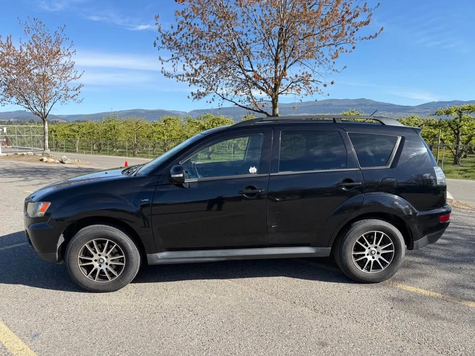 2011 Mitsubishi Outlander Sport - Image 2 of 12