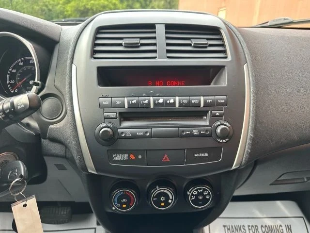 2011 Mitsubishi Outlander Sport - Image 17 of 20
