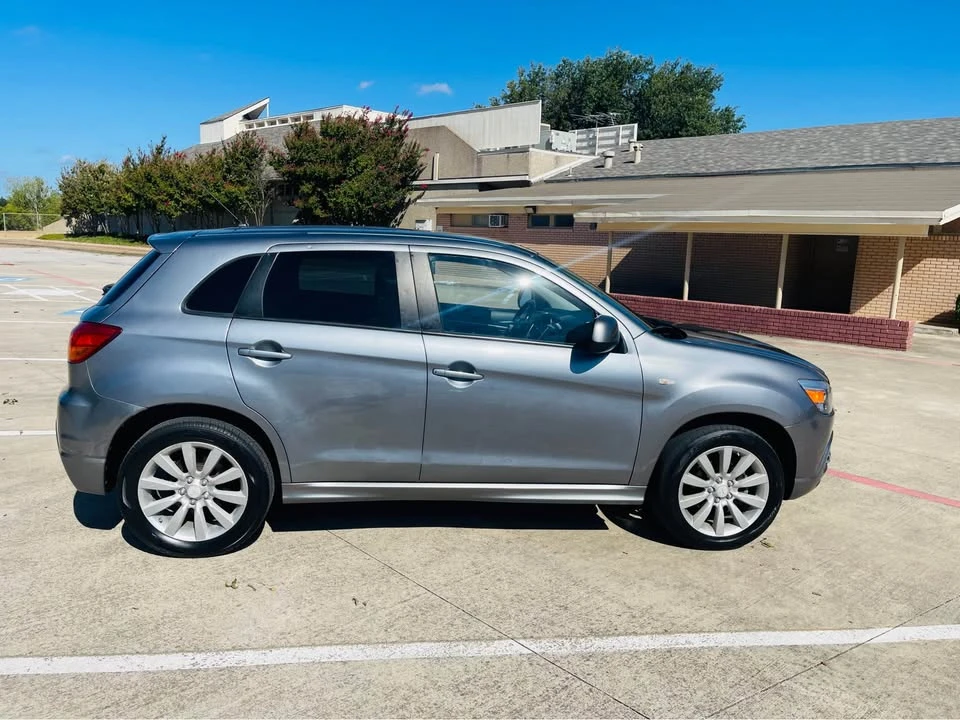 2011 Mitsubishi Outlander Sport - Image 3 of 20