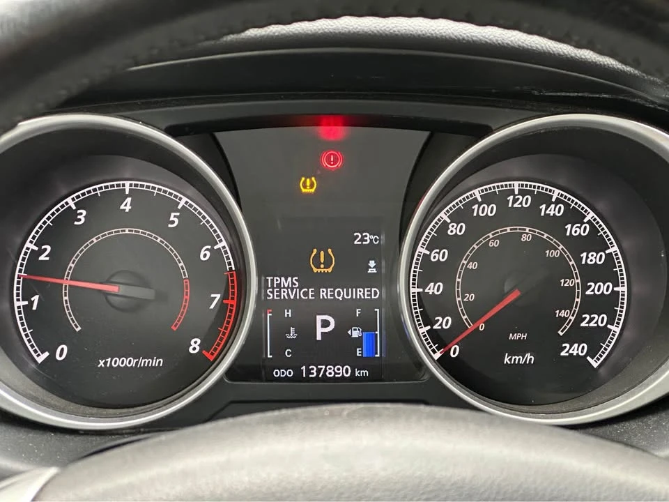 2011 Mitsubishi RVR - Image 10 of 13