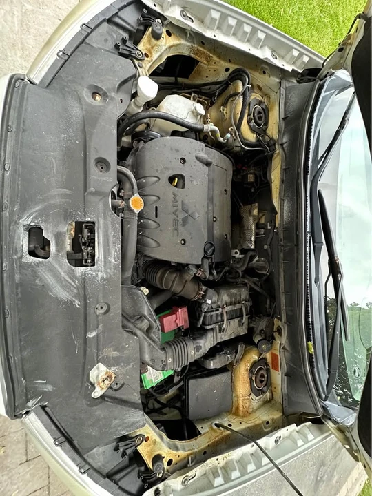 2011 Mitsubishi RVR - Image 12 of 13